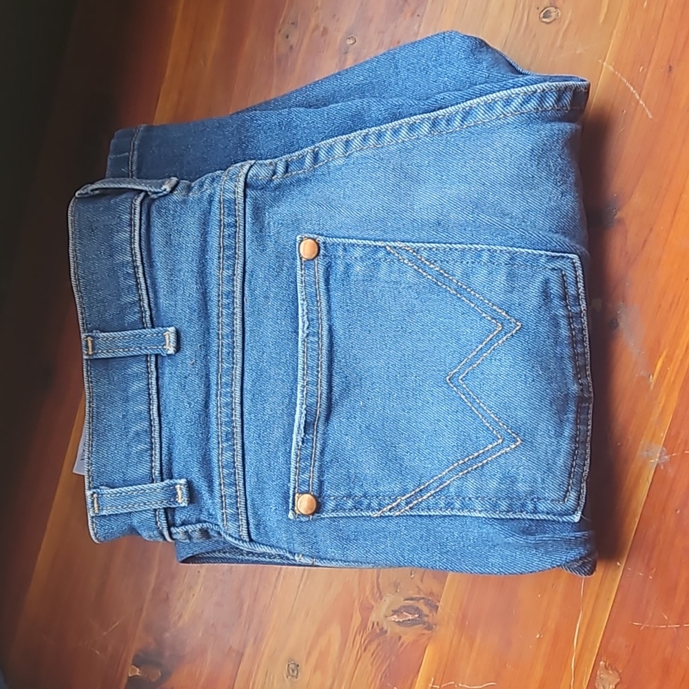 High waisted Wrangler Jeans